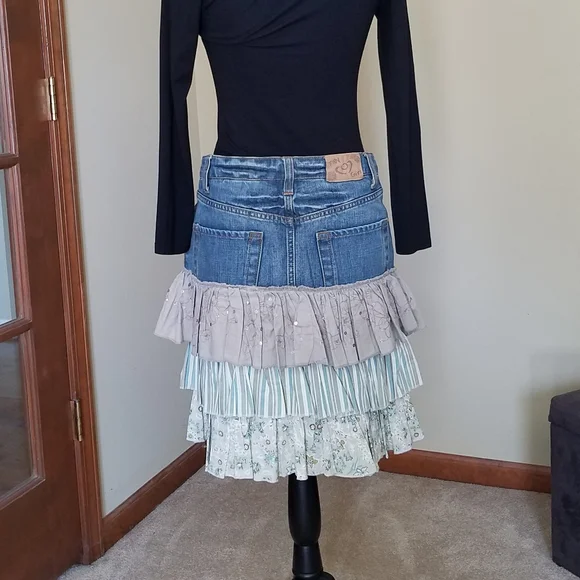 Terranova Ruffled Tiered Cowgirl Denim Skirt from Italy - Picture 13 of 17